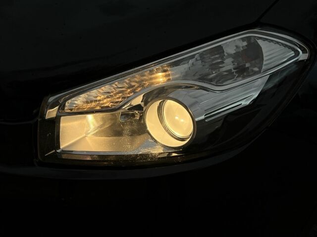 Черный Ниссан Кашкай, объемом двигателя 1.6 л и пробегом 170 тыс. км за 10999 $, фото 1 на Automoto.ua