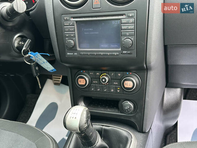 Чорний Ніссан Кашкай, об'ємом двигуна 1.6 л та пробігом 239 тис. км за 9590 $, фото 24 на Automoto.ua