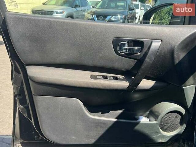 Черный Ниссан Кашкай, объемом двигателя 2 л и пробегом 236 тыс. км за 9600 $, фото 7 на Automoto.ua