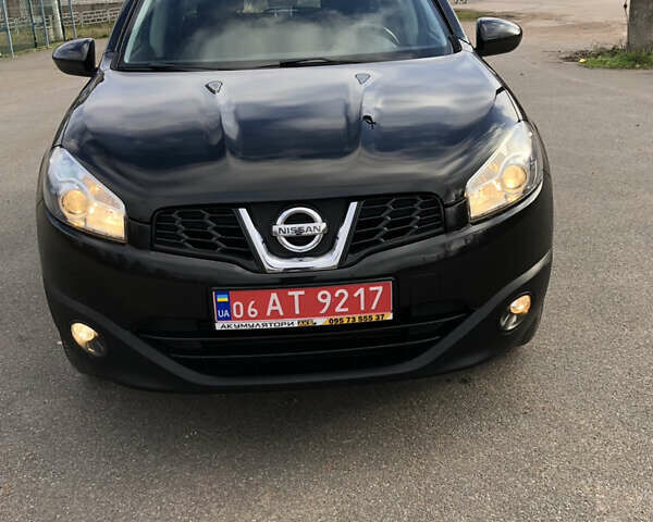 Черный Ниссан Кашкай, объемом двигателя 1.5 л и пробегом 192 тыс. км за 11500 $, фото 72 на Automoto.ua