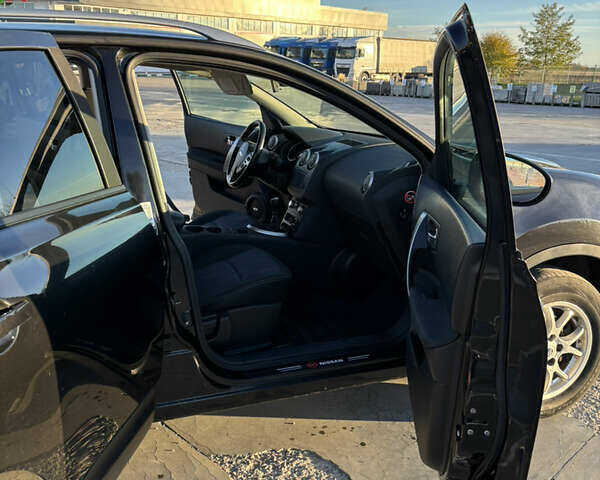 Черный Ниссан Кашкай, объемом двигателя 1.46 л и пробегом 261 тыс. км за 10700 $, фото 45 на Automoto.ua