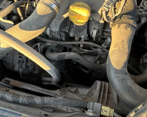 Черный Ниссан Кашкай, объемом двигателя 1.46 л и пробегом 261 тыс. км за 10700 $, фото 9 на Automoto.ua