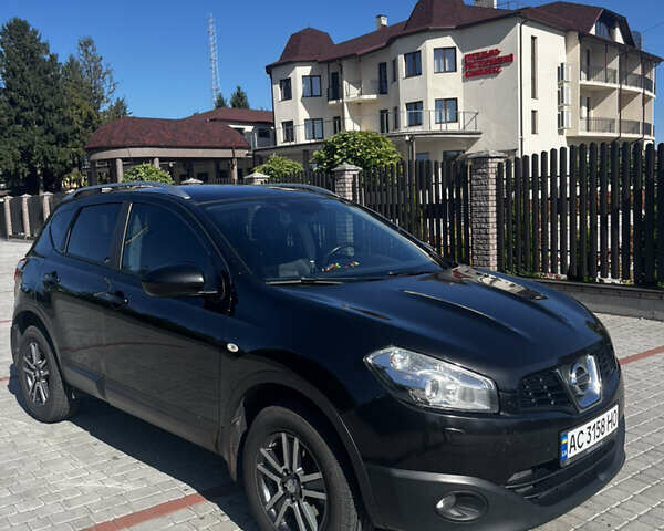 Черный Ниссан Кашкай, объемом двигателя 2 л и пробегом 185 тыс. км за 11600 $, фото 1 на Automoto.ua