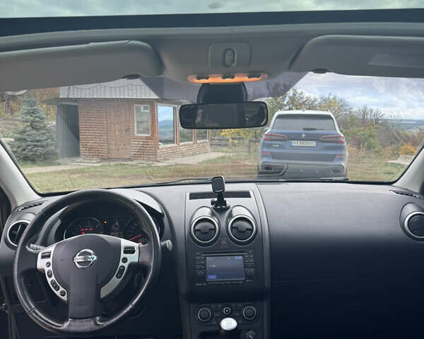 Чорний Ніссан Кашкай, об'ємом двигуна 2 л та пробігом 256 тис. км за 11700 $, фото 7 на Automoto.ua