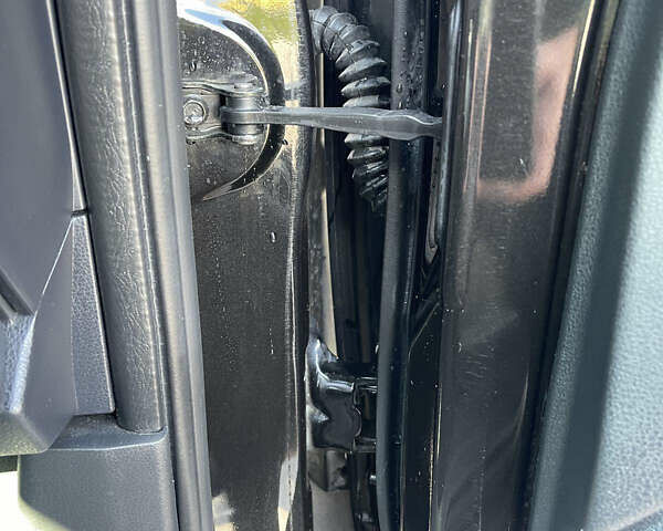 Черный Ниссан Кашкай, объемом двигателя 1.5 л и пробегом 218 тыс. км за 11800 $, фото 24 на Automoto.ua