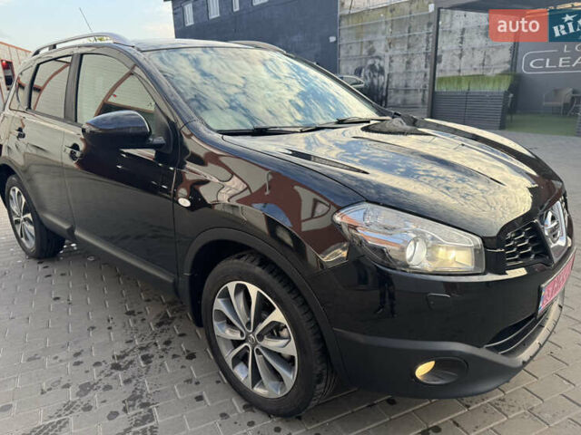 Черный Ниссан Кашкай, объемом двигателя 1.6 л и пробегом 216 тыс. км за 10999 $, фото 3 на Automoto.ua