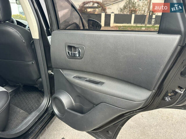 Чорний Ніссан Кашкай, об'ємом двигуна 1.6 л та пробігом 211 тис. км за 10300 $, фото 49 на Automoto.ua