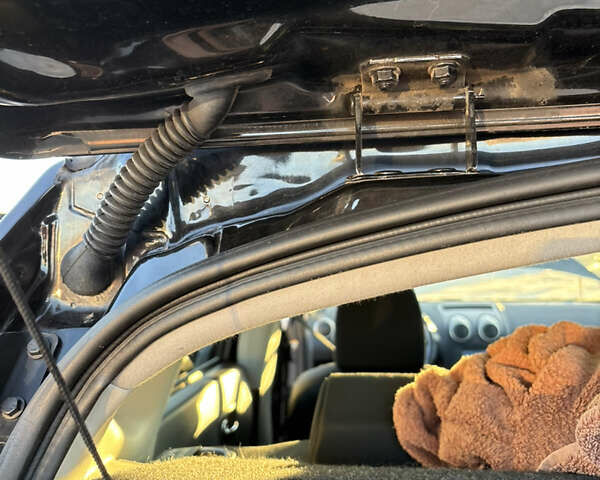 Черный Ниссан Кашкай, объемом двигателя 1.46 л и пробегом 261 тыс. км за 10700 $, фото 3 на Automoto.ua