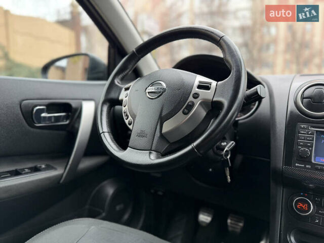 Черный Ниссан Кашкай, объемом двигателя 1.46 л и пробегом 280 тыс. км за 9400 $, фото 52 на Automoto.ua