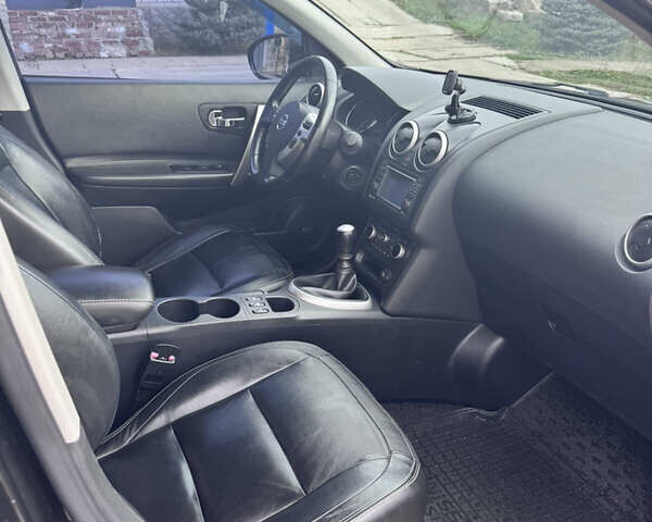 Чорний Ніссан Кашкай, об'ємом двигуна 2 л та пробігом 256 тис. км за 11700 $, фото 12 на Automoto.ua