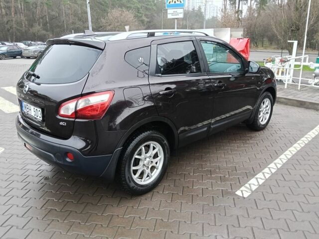 Черный Ниссан Кашкай, объемом двигателя 2 л и пробегом 224 тыс. км за 7500 $, фото 3 на Automoto.ua