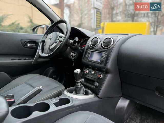 Черный Ниссан Кашкай, объемом двигателя 1.46 л и пробегом 280 тыс. км за 9400 $, фото 60 на Automoto.ua