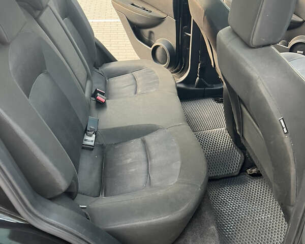 Черный Ниссан Кашкай, объемом двигателя 1.5 л и пробегом 227 тыс. км за 10200 $, фото 6 на Automoto.ua