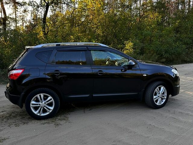 Черный Ниссан Кашкай, объемом двигателя 2 л и пробегом 235 тыс. км за 11500 $, фото 2 на Automoto.ua