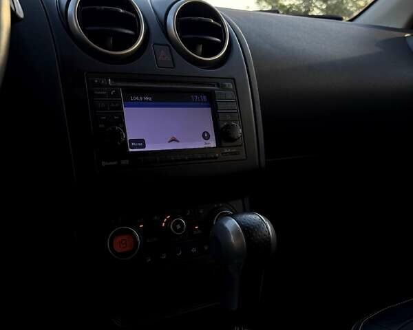 Черный Ниссан Кашкай, объемом двигателя 2 л и пробегом 170 тыс. км за 11490 $, фото 30 на Automoto.ua