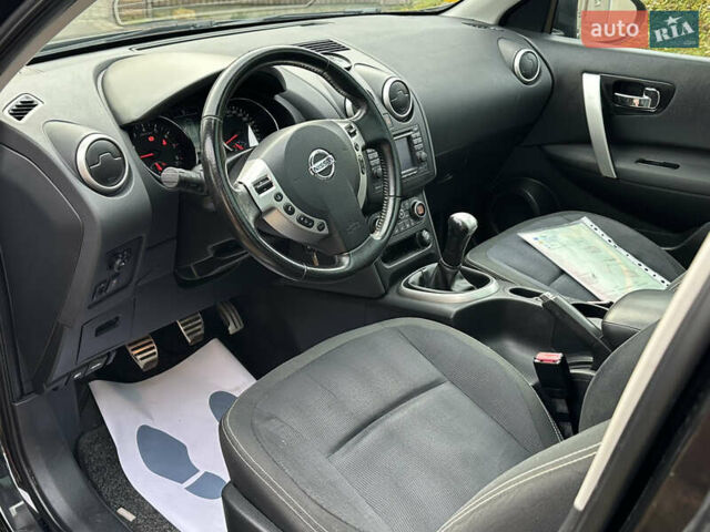 Чорний Ніссан Кашкай, об'ємом двигуна 1.6 л та пробігом 239 тис. км за 9590 $, фото 12 на Automoto.ua