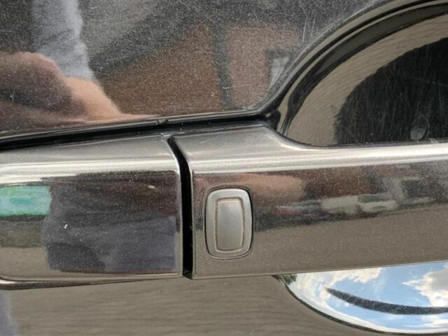 Черный Ниссан Кашкай, объемом двигателя 2 л и пробегом 265 тыс. км за 12500 $, фото 12 на Automoto.ua