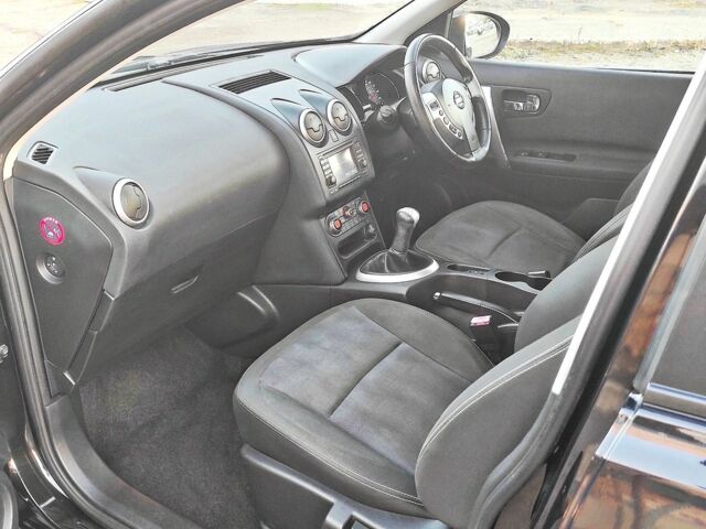 Чорний Ніссан Кашкай, об'ємом двигуна 0 л та пробігом 234 тис. км за 3500 $, фото 11 на Automoto.ua