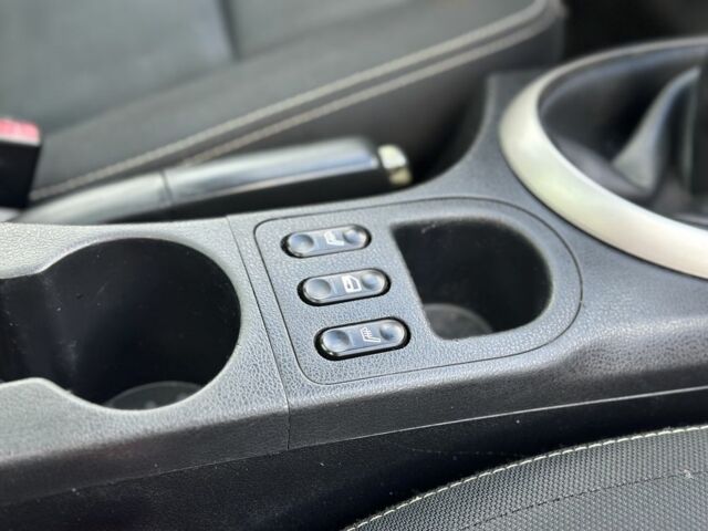 Черный Ниссан Кашкай, объемом двигателя 1.5 л и пробегом 241 тыс. км за 10500 $, фото 18 на Automoto.ua