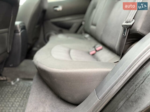 Черный Ниссан Кашкай, объемом двигателя 1.46 л и пробегом 280 тыс. км за 9400 $, фото 70 на Automoto.ua