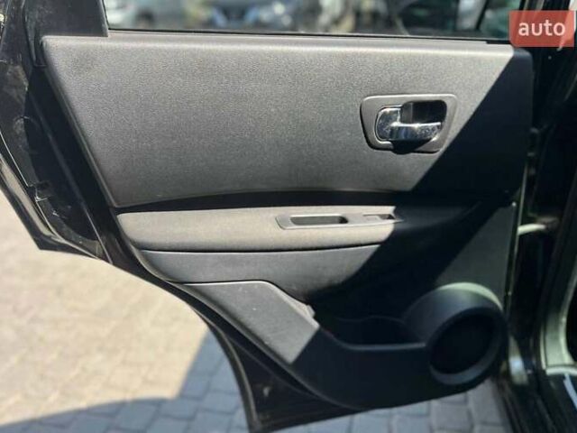 Черный Ниссан Кашкай, объемом двигателя 2 л и пробегом 236 тыс. км за 9600 $, фото 20 на Automoto.ua