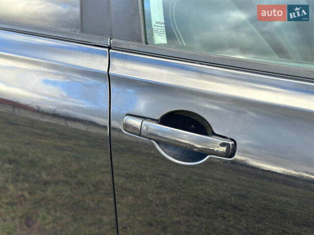 Черный Ниссан Кашкай, объемом двигателя 1.5 л и пробегом 241 тыс. км за 10600 $, фото 10 на Automoto.ua