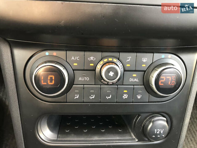 Черный Ниссан Кашкай, объемом двигателя 1.5 л и пробегом 192 тыс. км за 11500 $, фото 71 на Automoto.ua