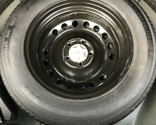 Черный Ниссан Кашкай, объемом двигателя 1.5 л и пробегом 192 тыс. км за 11500 $, фото 45 на Automoto.ua