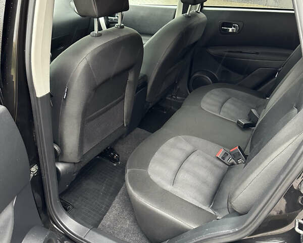 Чорний Ніссан Кашкай, об'ємом двигуна 2 л та пробігом 244 тис. км за 11500 $, фото 26 на Automoto.ua