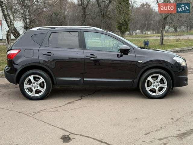 Чорний Ніссан Кашкай, об'ємом двигуна 2 л та пробігом 281 тис. км за 11499 $, фото 26 на Automoto.ua