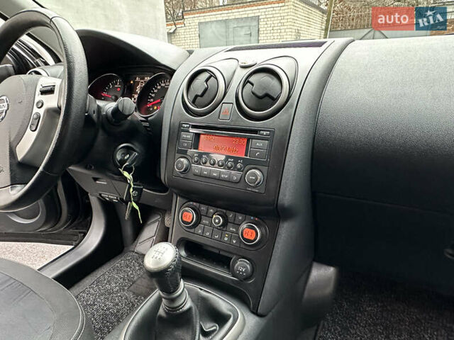 Черный Ниссан Кашкай, объемом двигателя 1.5 л и пробегом 220 тыс. км за 11499 $, фото 50 на Automoto.ua
