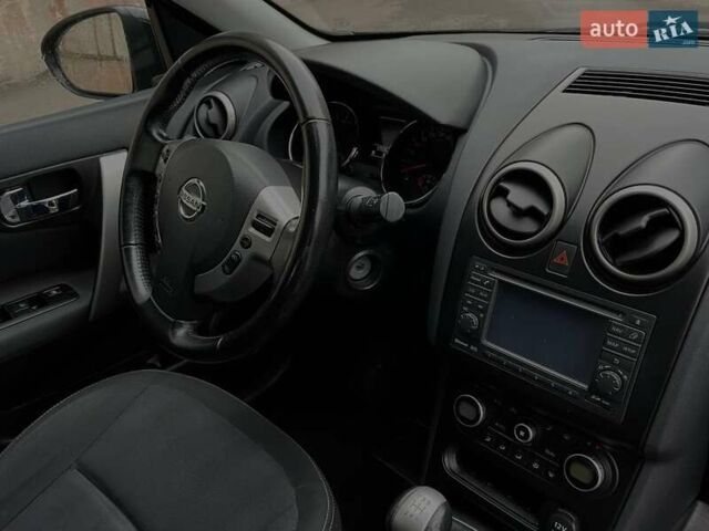 Черный Ниссан Кашкай, объемом двигателя 1.6 л и пробегом 170 тыс. км за 10699 $, фото 13 на Automoto.ua