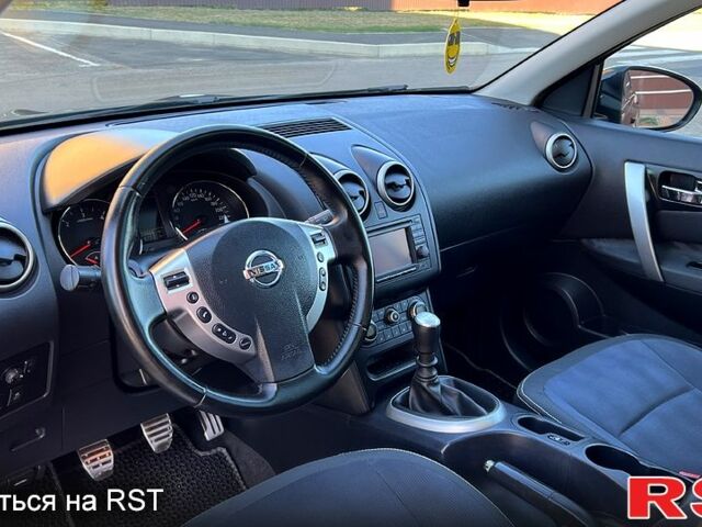 Черный Ниссан Кашкай, объемом двигателя 1.5 л и пробегом 226 тыс. км за 11300 $, фото 3 на Automoto.ua