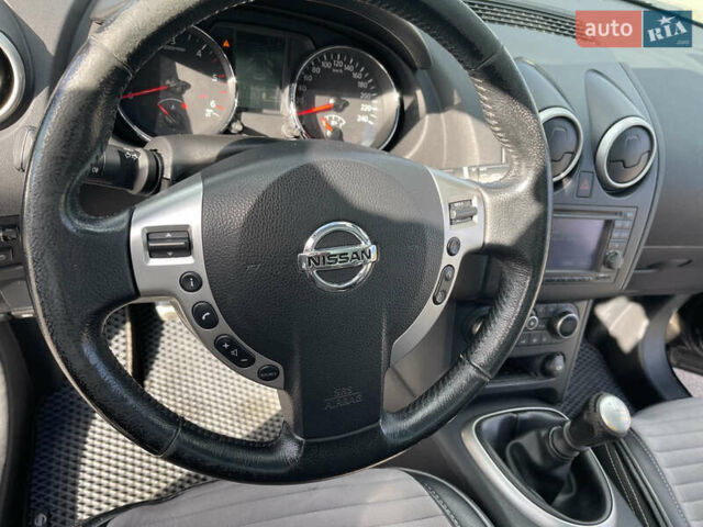 Черный Ниссан Кашкай, объемом двигателя 1.5 л и пробегом 218 тыс. км за 11800 $, фото 9 на Automoto.ua