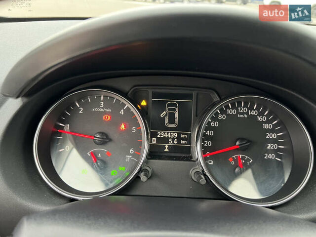 Черный Ниссан Кашкай, объемом двигателя 1.5 л и пробегом 234 тыс. км за 10555 $, фото 19 на Automoto.ua