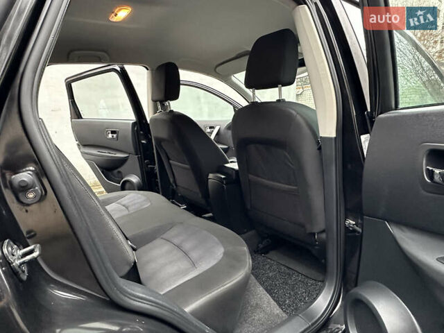 Черный Ниссан Кашкай, объемом двигателя 1.5 л и пробегом 220 тыс. км за 11499 $, фото 48 на Automoto.ua