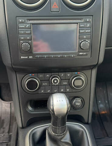 Черный Ниссан Кашкай, объемом двигателя 1.6 л и пробегом 216 тыс. км за 10999 $, фото 31 на Automoto.ua