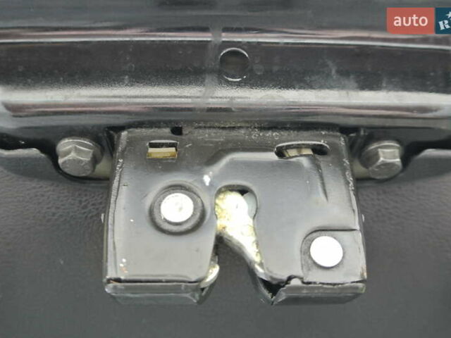 Черный Ниссан Кашкай, объемом двигателя 2 л и пробегом 220 тыс. км за 13500 $, фото 37 на Automoto.ua