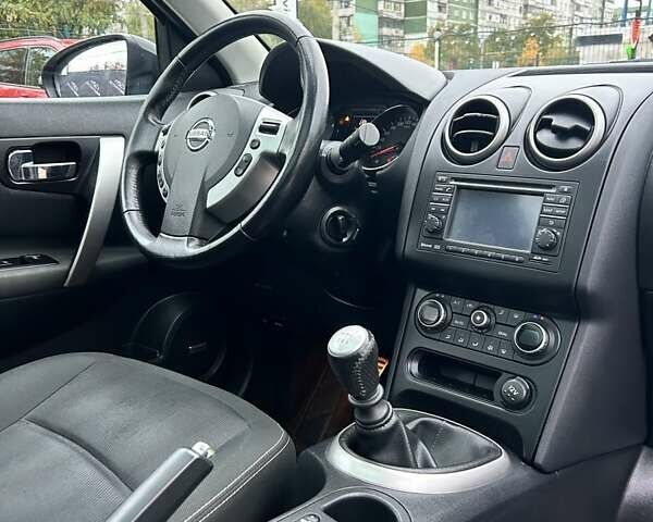 Черный Ниссан Кашкай, объемом двигателя 1.5 л и пробегом 151 тыс. км за 11900 $, фото 14 на Automoto.ua