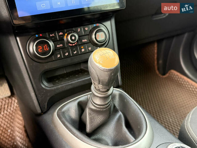 Черный Ниссан Кашкай, объемом двигателя 2 л и пробегом 174 тыс. км за 10999 $, фото 49 на Automoto.ua