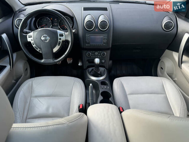 Черный Ниссан Кашкай, объемом двигателя 1.6 л и пробегом 216 тыс. км за 10999 $, фото 19 на Automoto.ua