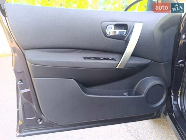 Чорний Ніссан Кашкай, об'ємом двигуна 1.6 л та пробігом 245 тис. км за 11200 $, фото 23 на Automoto.ua