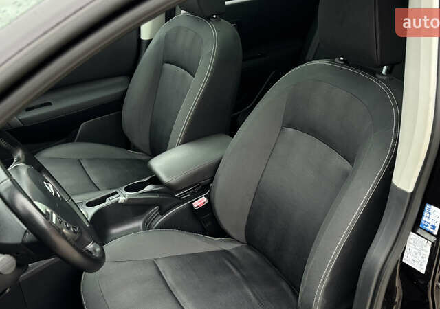 Черный Ниссан Кашкай, объемом двигателя 1.5 л и пробегом 196 тыс. км за 10800 $, фото 55 на Automoto.ua