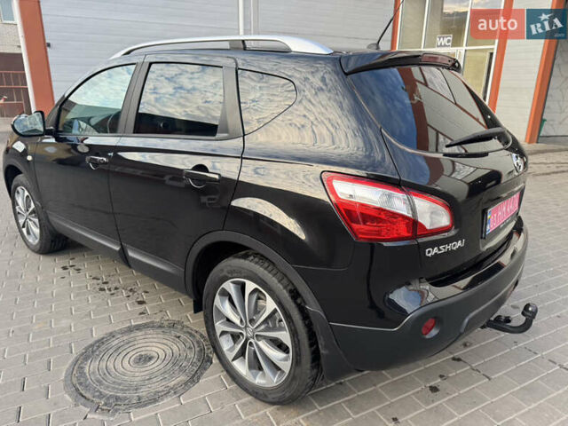 Черный Ниссан Кашкай, объемом двигателя 1.6 л и пробегом 216 тыс. км за 10999 $, фото 7 на Automoto.ua