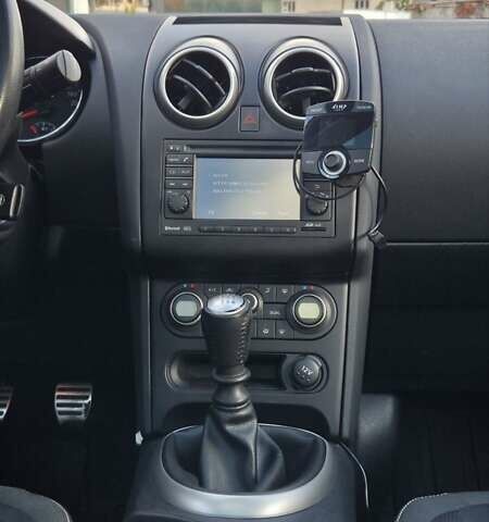 Черный Ниссан Кашкай, объемом двигателя 1.5 л и пробегом 195 тыс. км за 10800 $, фото 30 на Automoto.ua