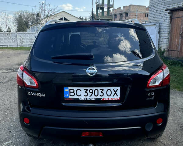Черный Ниссан Кашкай, объемом двигателя 2 л и пробегом 222 тыс. км за 11200 $, фото 4 на Automoto.ua