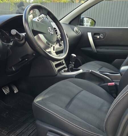 Черный Ниссан Кашкай, объемом двигателя 1.5 л и пробегом 195 тыс. км за 10800 $, фото 34 на Automoto.ua