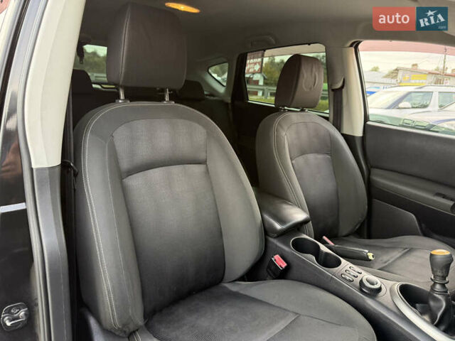 Черный Ниссан Кашкай, объемом двигателя 2 л и пробегом 174 тыс. км за 10999 $, фото 29 на Automoto.ua