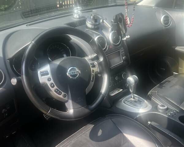 Черный Ниссан Кашкай, объемом двигателя 2 л и пробегом 217 тыс. км за 13500 $, фото 5 на Automoto.ua
