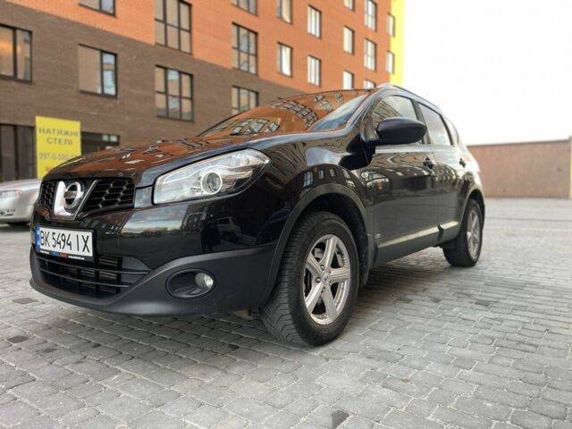 Черный Ниссан Кашкай, объемом двигателя 1.5 л и пробегом 189 тыс. км за 10488 $, фото 2 на Automoto.ua